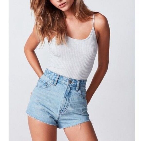 NWT BDG Denim High Waisted Dree Cheeky Shorts 31” - Picture 1 of 7